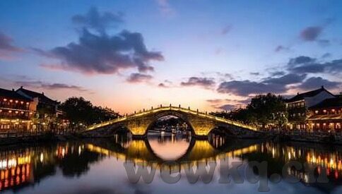 久久精品国产亚av麻豆-探索中国文化的现代魅力，久远之根，现代之枝